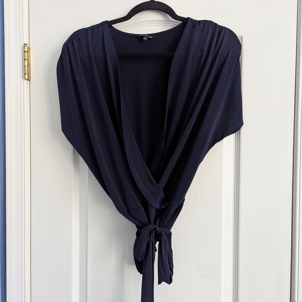 Violets & Roses Navy Top - Picture 2 of 4